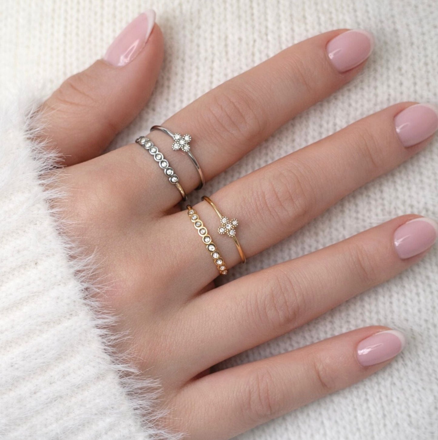 Bague Elena en acier inoxydable portée - Luneia Bijoux