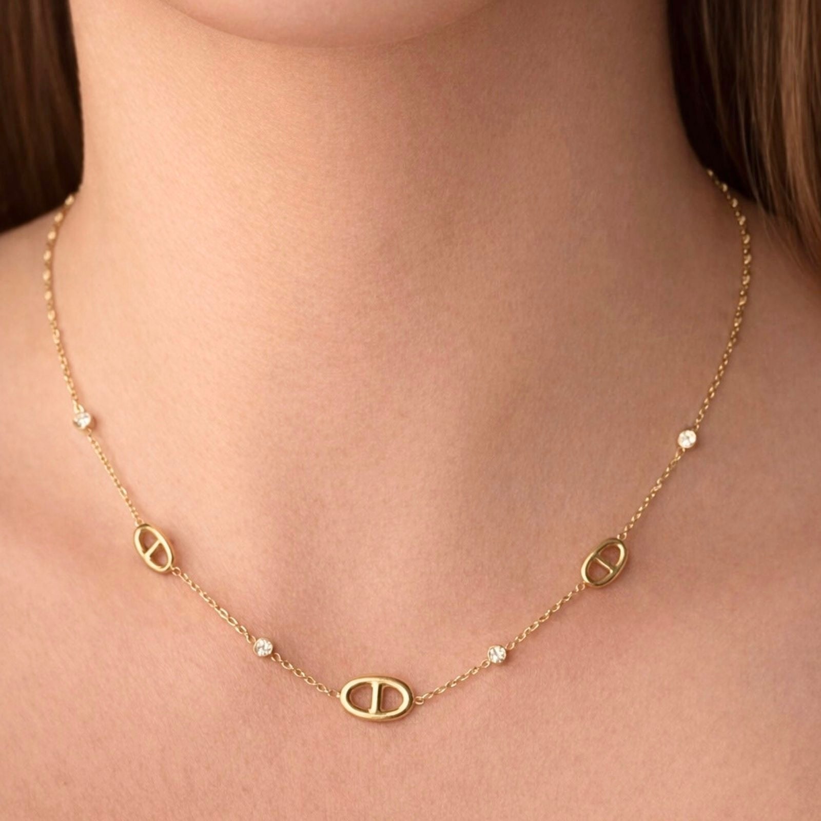 Collier Lou en acier inoxydable porté - Luneia Bijoux