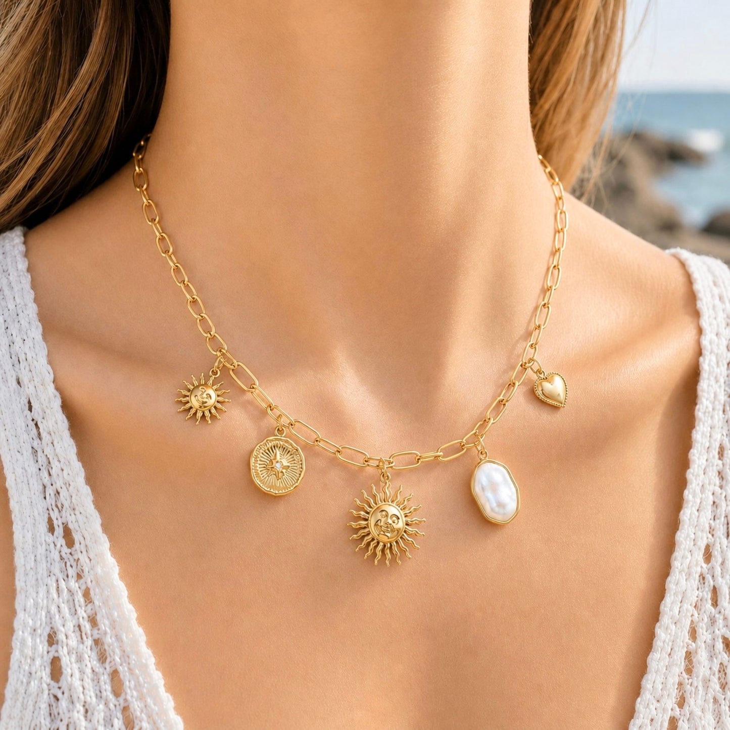 Collier Sun en acier inoxydable porté - Luneia Bijoux